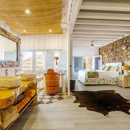 Eco Vineyard - Fantastic Views - 5 Mins Drive To Arrieta *