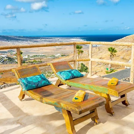 Eco Vineyard - Fantastic Views - 5 Mins Drive To Arrieta בית נופש *